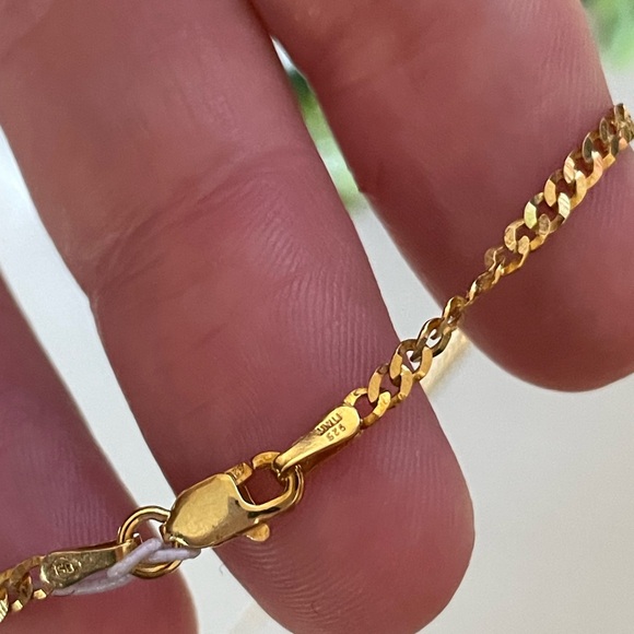 Brand New Beautiful Gold over Sterling Silver Letter A crown Pendant Necklace - Picture 3 of 6